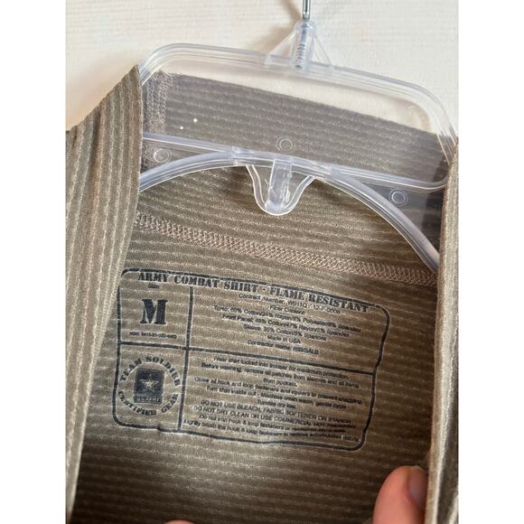 US Army Combat Shirt Camo USGI Military Flame Resistant FR Mens Size Medium - Picture 5 of 5